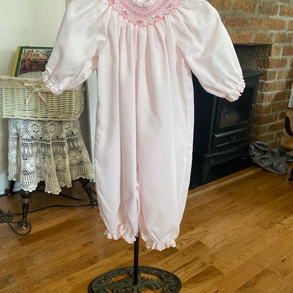 Sophie Dess Smocked Infant Girls Long all size 12 months - Picture 11 of 12